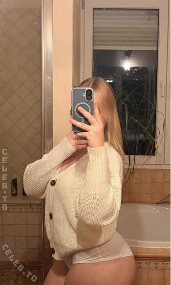 Full leaked Sophie mzt page private onlyfans photo