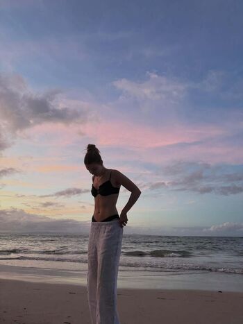 Full leaked Sophie nelisse page private onlyfans photo