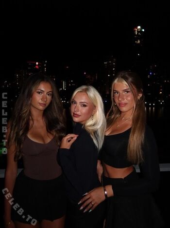 Full leaked Sophie schnur page private onlyfans photo