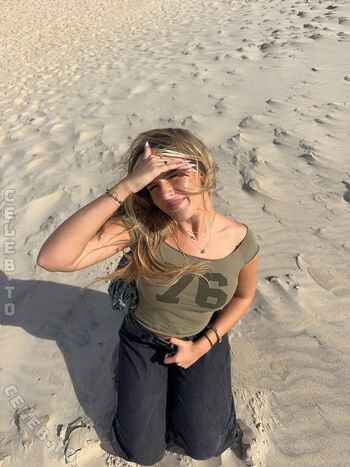 Full leaked Sophie schnur page private onlyfans photo