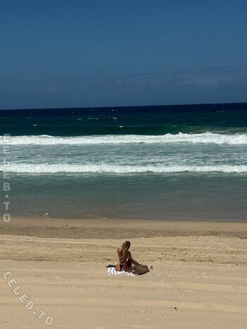 Full leaked Sophie schnur page private onlyfans photo