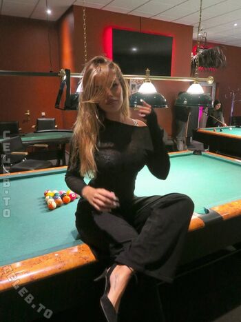 Full leaked Sophie schnur page private onlyfans photo