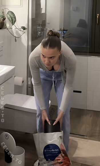 Full leaked Sophie scholz private onlyfans photo