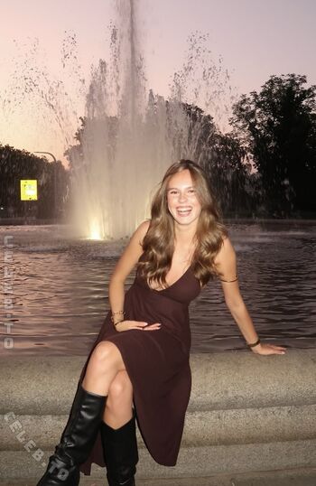 Full leaked Sophie scholz private onlyfans photo