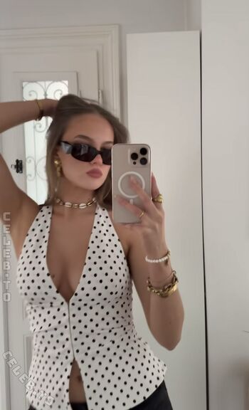 Full leaked Sophie scholz private onlyfans photo