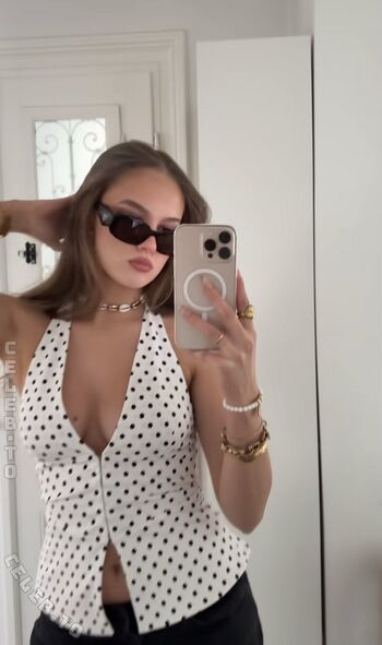 Full leaked Sophie scholz private onlyfans photo