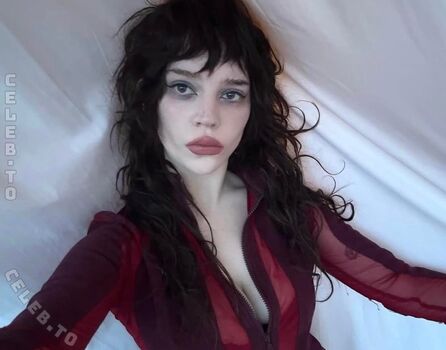 Full leaked Sophie thatcher page private onlyfans photo