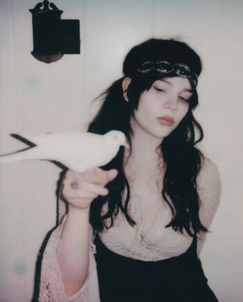 Full leaked Sophie thatcher private onlyfans photo