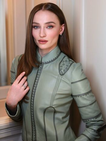 Full leaked Sophie turner private onlyfans photo