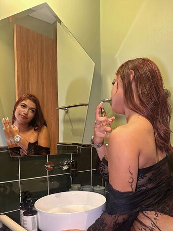 Full leaked Sophie valmont private onlyfans photo