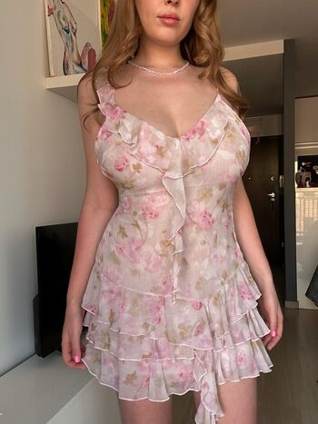 Full leaked Sophiebloom private onlyfans photo