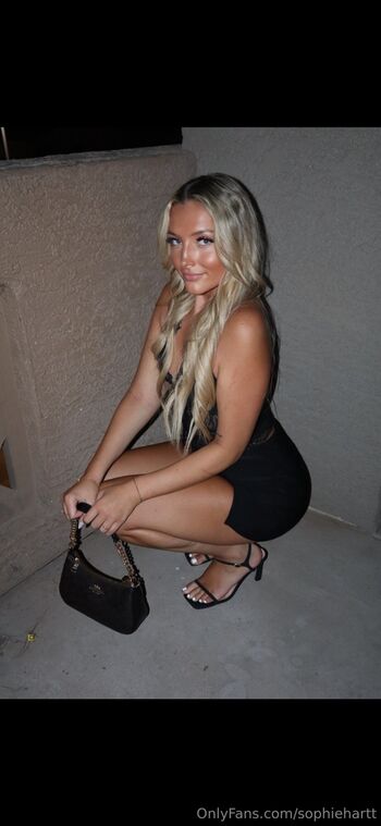 Full leaked Sophiehartt private onlyfans photo