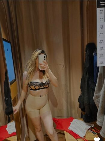 Full leaked Sophieonly private onlyfans photo
