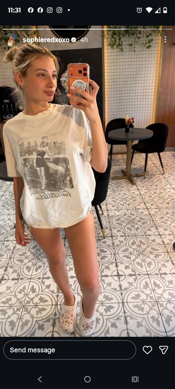Full leaked Sophieredxoxo private onlyfans photo