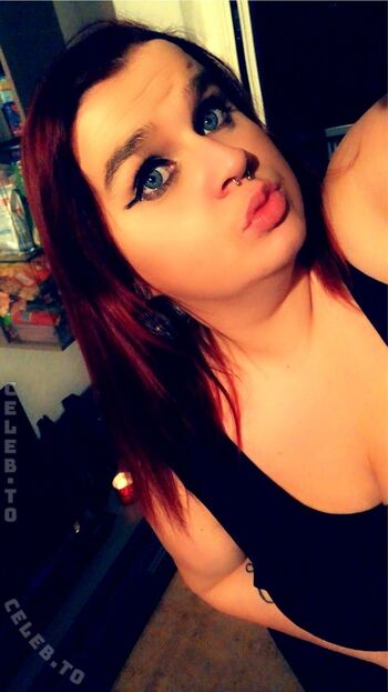 Full leaked Sophieschmande private onlyfans photo