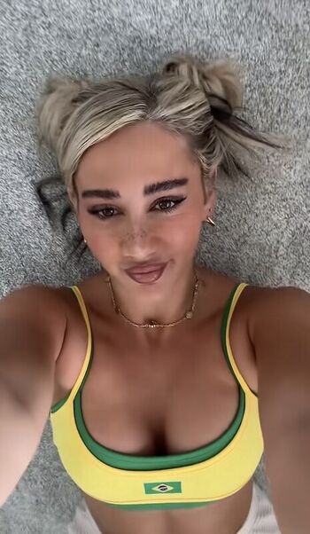 Full leaked Sophiesnazz private onlyfans photo