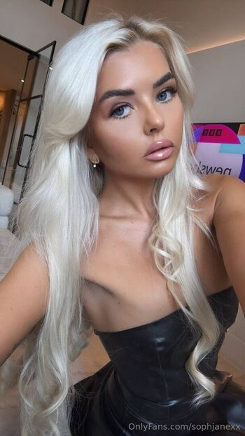 Full leaked Sophieuncensored page private onlyfans photo