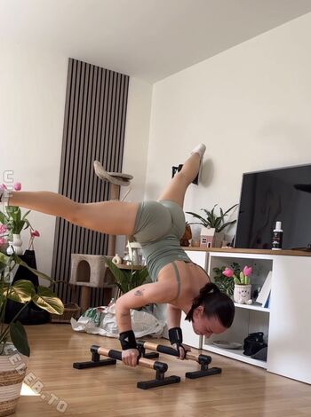 Full leaked Sophiia ugc private onlyfans photo