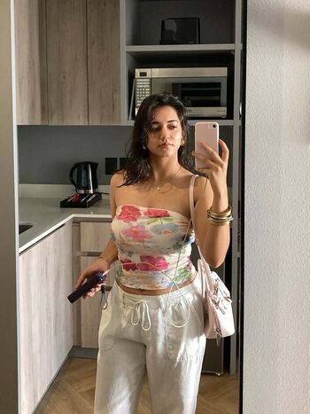 Full leaked Soumya avasthi private onlyfans photo