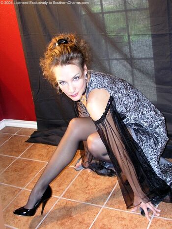 Southern-Charms Reese