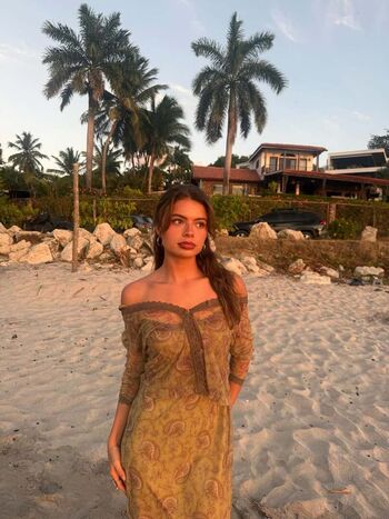 Full leaked Soykarengoncalves private onlyfans photo