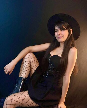 Full leaked Soyruthqfb private onlyfans photo