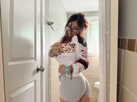 Full leaked Spritdesire private onlyfans photo