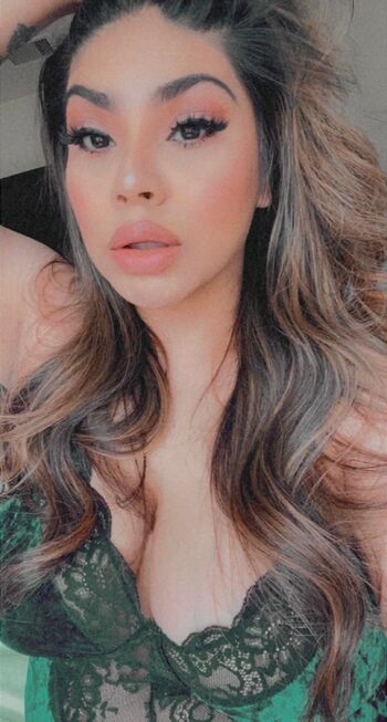 Full leaked Spicymami private onlyfans photo