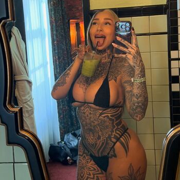 Full leaked Split tongue bri private onlyfans photo