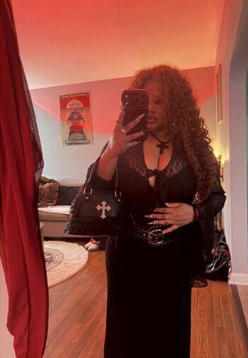 Full leaked Spoilshana private onlyfans photo