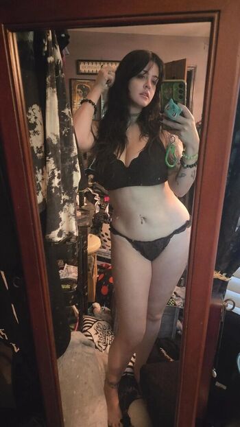 SpookshowBebe