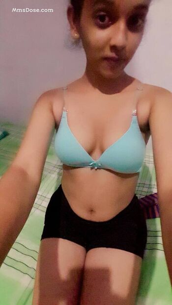 Full leaked Sri lanka private onlyfans photo