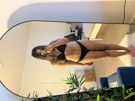 Full leaked Srishti sharma private onlyfans photo