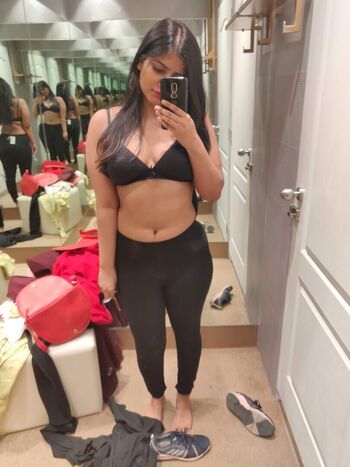 Full leaked Srishti sharma private onlyfans photo