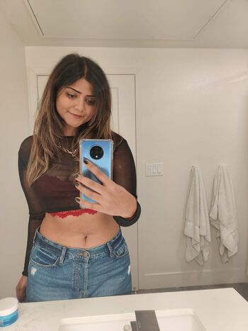 Full leaked Srishti sharma private onlyfans photo