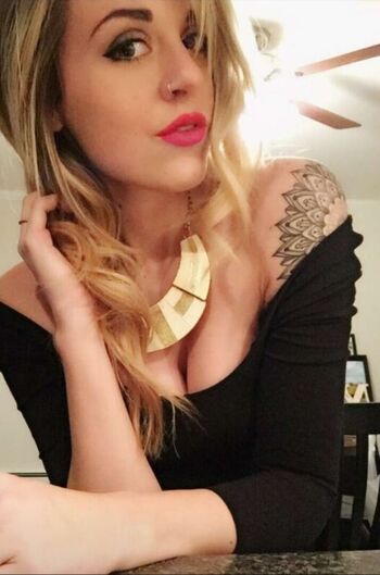 Full leaked Sruetercreates private onlyfans photo