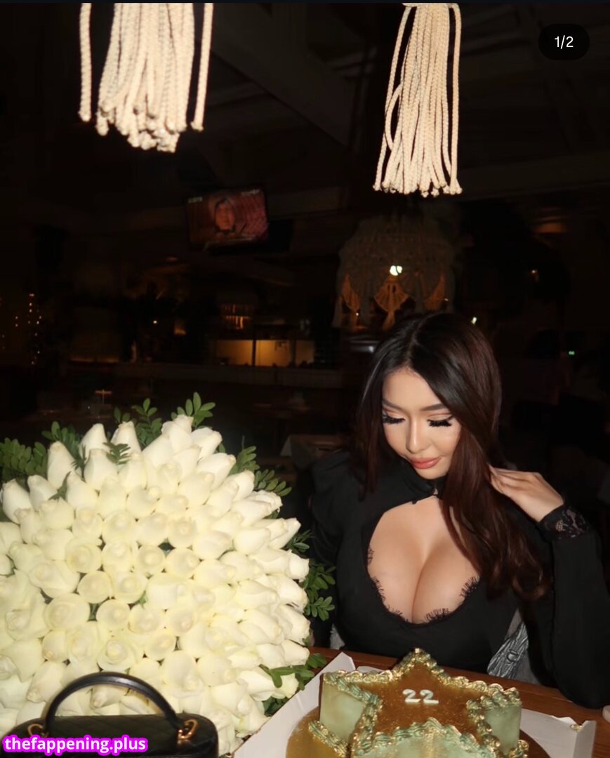SS.Aneka Fotografie OnlyFans Dezbrăcată #1