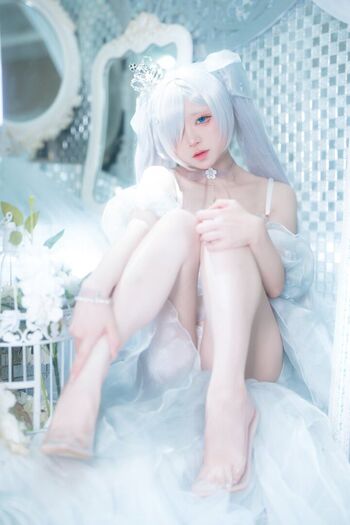 Full leaked Ss yuetsu private onlyfans photo