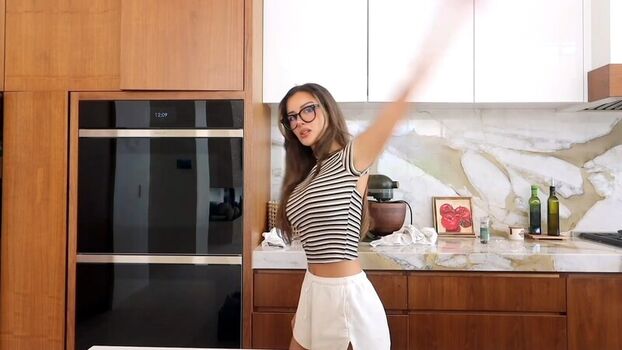 Full leaked Sssniperwolf private onlyfans photo