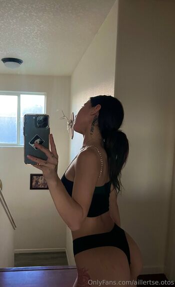 Full leaked Star page private onlyfans photo
