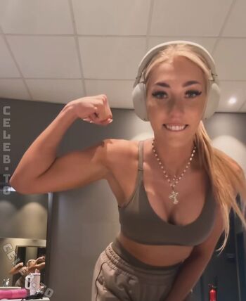 Full leaked Starletnova  page private onlyfans photo