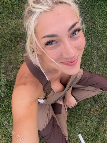 Full leaked Starletnova page private onlyfans photo