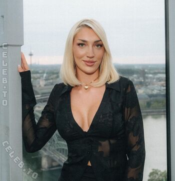 Full leaked Starletnova private onlyfans photo