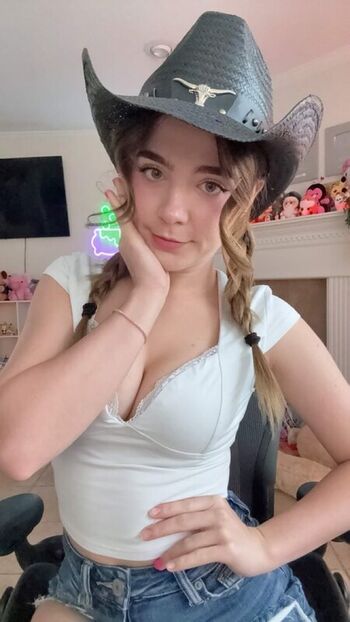 Full leaked Staryuuki page private onlyfans photo