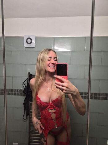 Full leaked Stefani nurding private onlyfans photo