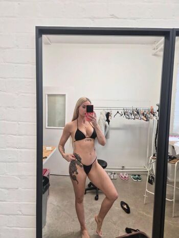 Full leaked Stefani nurding private onlyfans photo