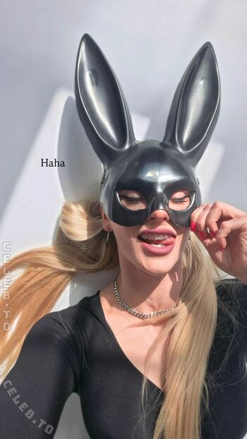 Full leaked Stefani nurding private onlyfans photo