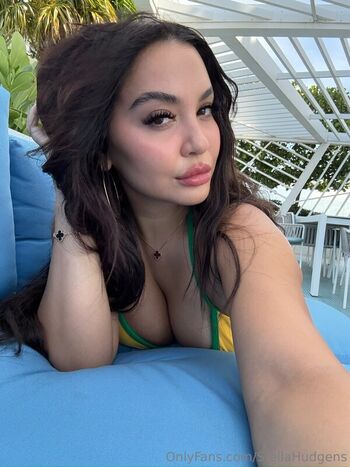 Stella Hudgens