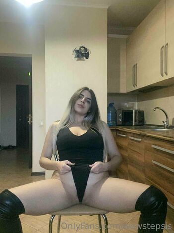 Full leaked Stepsis private onlyfans photo