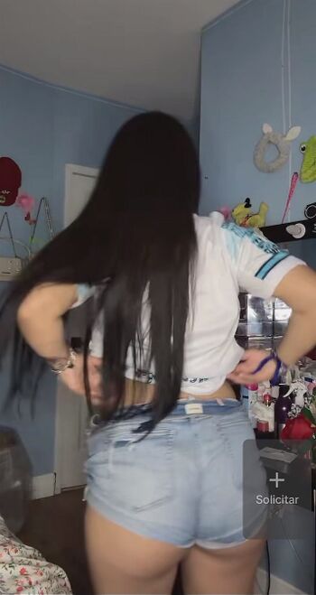 Sthefany-Giron